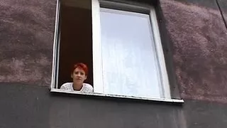 Mein polnisches Zimmermaedchen zeigt mir Titten und Muschi