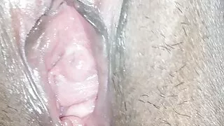 Sri Lankan Girl’s Black Pussy