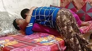 Desi Village Bhabhi Ki Kitchen Mai Gaand Mari Kutia Bana kay