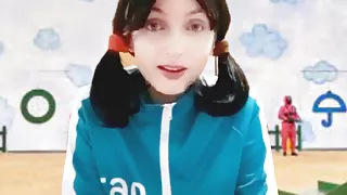 Squid Game contestant fights dirty!