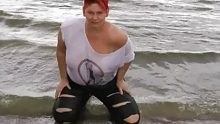 Annadevot - With RIPPED JEANS into the lake