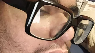 Verrückter vieräugiger Ficker.