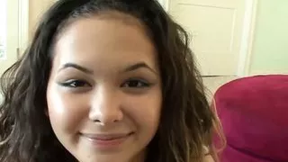 Notgeile Rektorin spielt mit Lehrer und Schuelerin