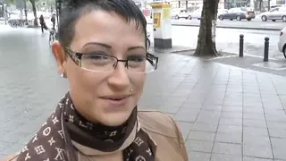 Laureen is looking for a fuck partner in the supermarket