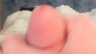 Sperma vor einer Dusche ablassen