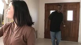 Tatiana Kush kann das Monster BBC kaum in ihren Busch stecken