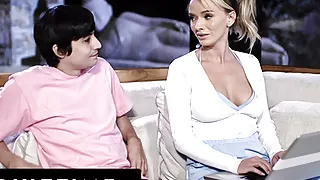 I Kept My Stepmom Up All Night With My Cock!