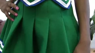 Ebony Teen fickt mit Dr. Lee