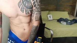 Anthony masturbiert vor der Webkamera