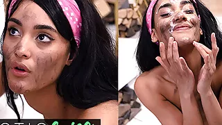 DEVIANTE - Huge facial splattering for free use Latina maid
