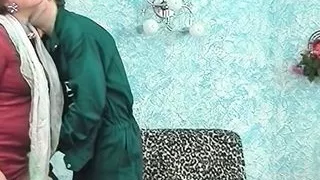 Mercedes Mechaniker fickt Boxenluder