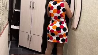 Milf dropped her jacket and got a dick in the ass