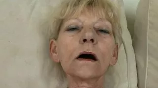 Blonde Milf hat Lover in der Bar kennen gelernt