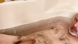 KingKunga bathing stroking