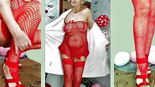 Sexy Lukerya in red between heart-shaped balloons for Valentine's Day flirts with fans in red high-heeled shoes on webca