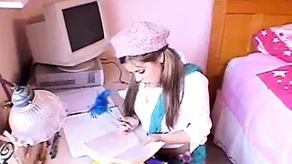 Teen pleasures herself in masturbation scene