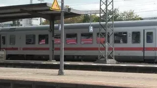 Sex in the train station - Public with Popp Sylvie