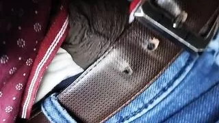 Vorhaut raus im Bus, Outdoor, schwarze Vorhaut, Penis im Bus, chutiya, lund chidiya chutiya, Muschi, schwarzer Schwanz raus