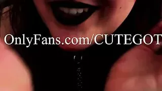 Dumb bbw cow overstimulates her pussy – full vid on OF