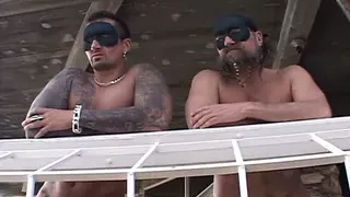 Extrem auf dem Sofaf am Strassenrand gefickt