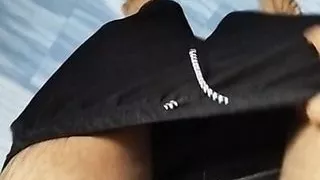 Badezimmertagebücher, indischer Mann hat Spaß im Bad, spielt mit Eiern und Penis, heiße Wanne und nasse Arsch Muschi, sexy.