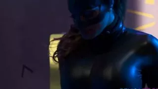 Geile Babes verfuhren Jungs und geben Blowjob