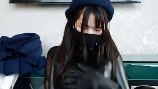 Fejira com – Doing housework with latex girl massage