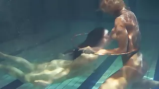 Babes, swim, strip and have fun underwater