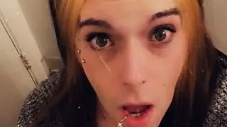 Pretty girl gives blowjob