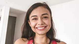 Latina wird ausgetrickst, um den Betrug zu decken, indem sie sich von mir ins Gesicht ficken lässt