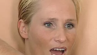 Milf wird endlich mal wieder richtig gevoegelt