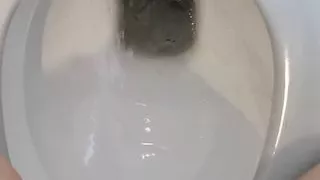 I love to pee like a boy