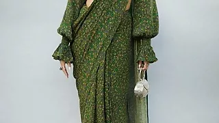 Desi randi ki chuttt if you want to see me nude, then see my full sex video on faphouse  I am waiting for you