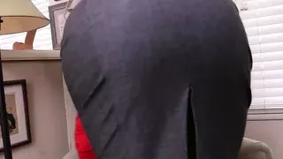 Milf Masturbation Station! Busty Julia Ann Stuffs Her Muff!