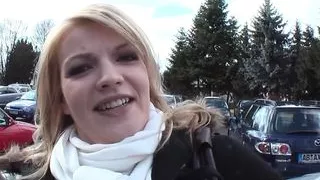 Auf der Strasse aufgerissen und zuhause gefesselt