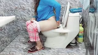 Indian Stepsister Pissing And Masturbating While Taking a Shower