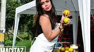 Curvy Latina Carmen Lara Puts Her Juicy Pussy To The Test With Big Cock- CARNE DEL MERCADO