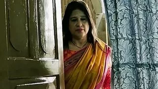 Bengali Milf Aunty vs College boy!!