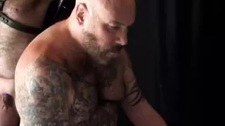 HAIRYANDRAW – Hairy DILF Steve Sommers Barebacked In Threesome