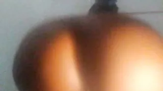 Ebony Ass Shaking
