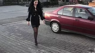 Mutti ist bei der Massage