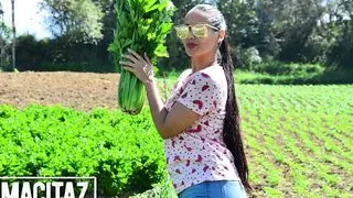 Big Ass Beauty Andreina De Luxe Goes Back Into The Porn Game To Fuck Logan Salamanca - CARNE DEL MERCADO