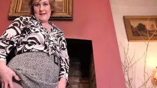 AuntJudys - 58yo Amateur GILF Mrs. Kugar in Pantyhose
