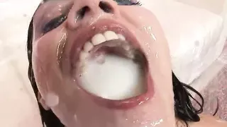 Babe, Großer Schwanz, Blasen, Sperma, Abspritzen, Rudelbumsen