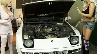 Hot Milf Sucks My Clit and Make Me Squirt!