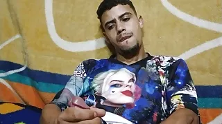 Brasileiro se masturbando parte 2