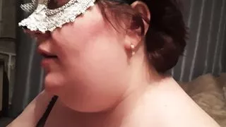 Hot thick and curvy slut gives excellent head and enjoys tasty dick in her mouth