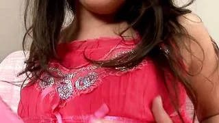 Brunette Babe - Russian teen Tatiana plays with her fingers