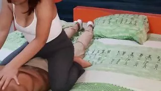 Colombian girl gives me a massage and secretly from her husband asks me to fuck her