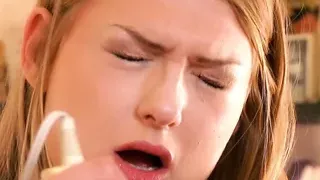 Sexual babe vibrating her cunt